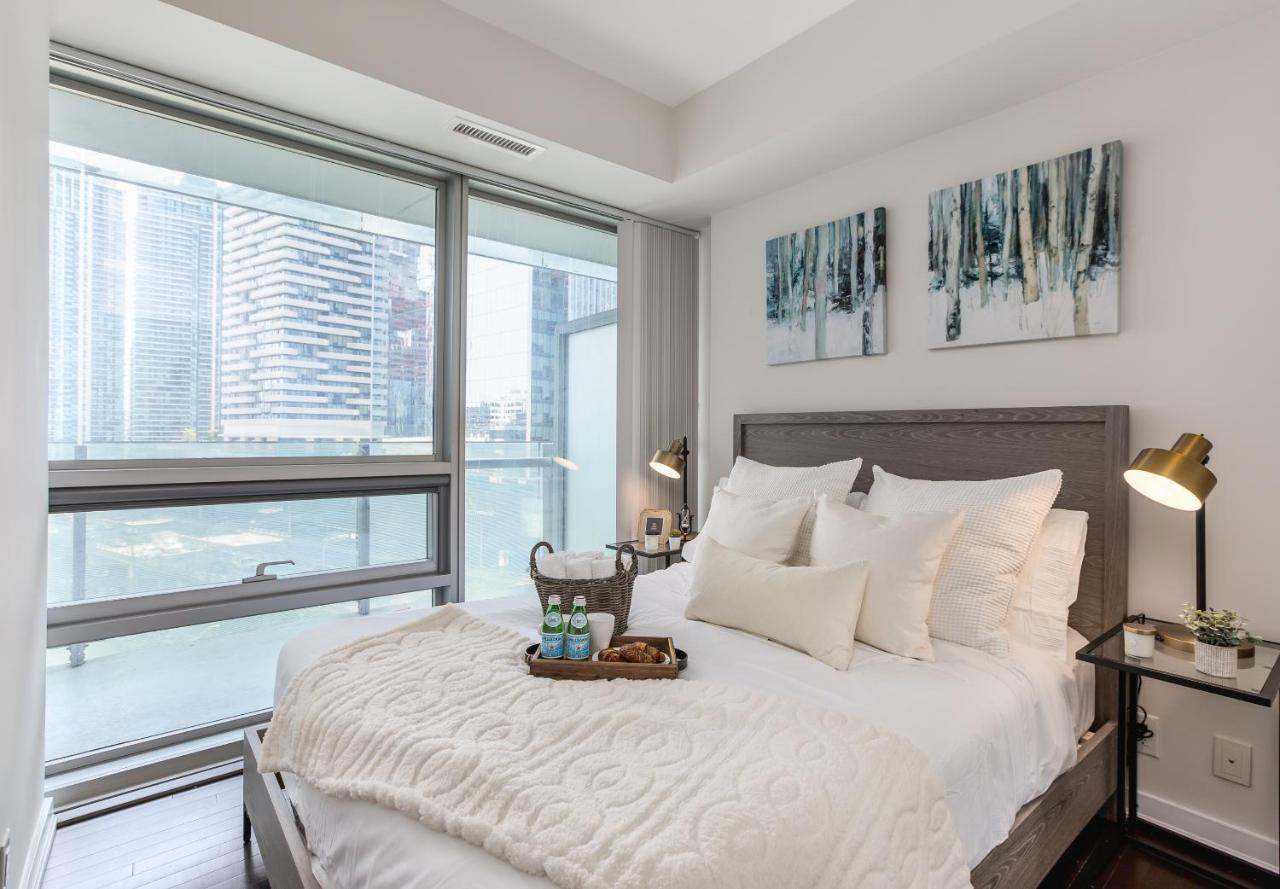 Condo Downtown, Cn Tower, Financial District Toronto Eksteriør billede