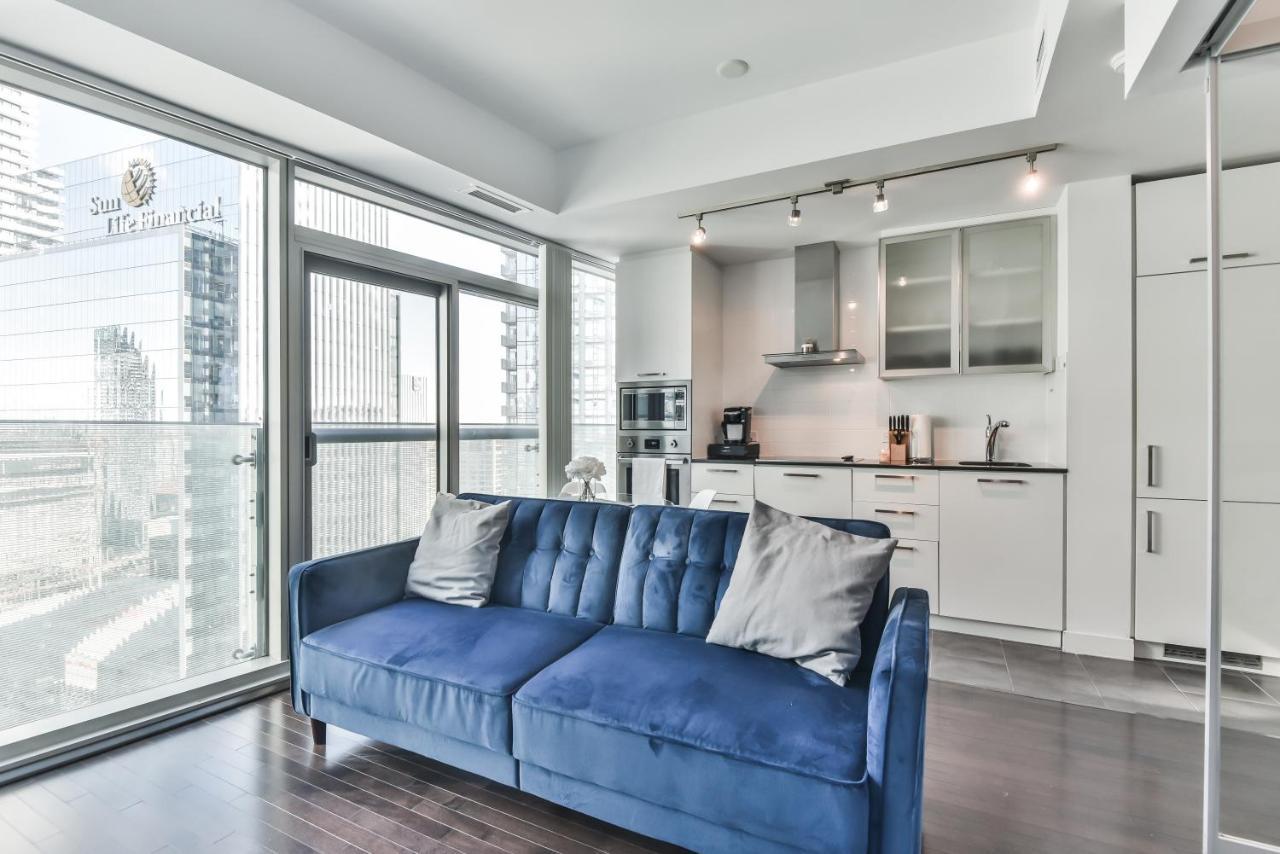 Condo Downtown, Cn Tower, Financial District Toronto Eksteriør billede