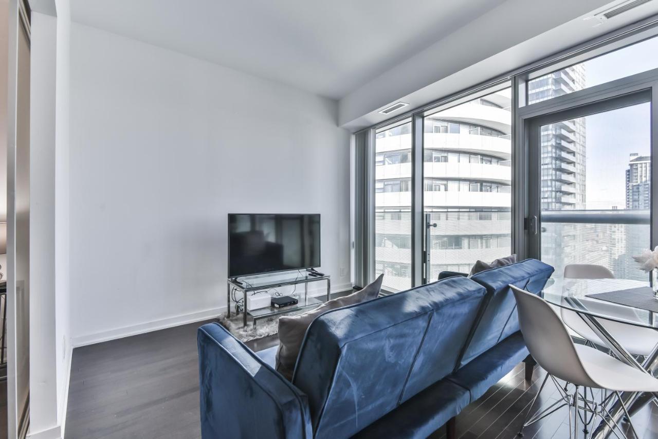 Condo Downtown, Cn Tower, Financial District Toronto Eksteriør billede